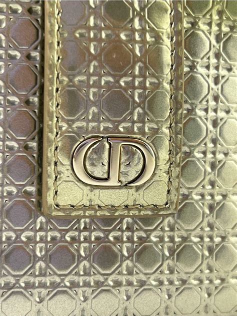 Carteira christian dior .